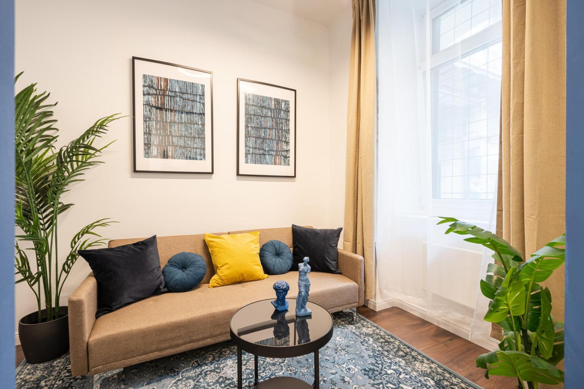 R10- Boutique Apartments, Best Location. By Bqa Budapest Exteriör bild