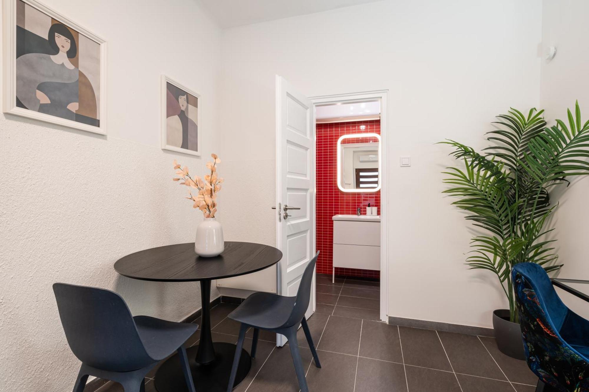 R10- Boutique Apartments, Best Location. By Bqa Budapest Exteriör bild